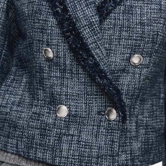 ZARA TEXTURED SHORT BLAZER - Picture 9 of 11